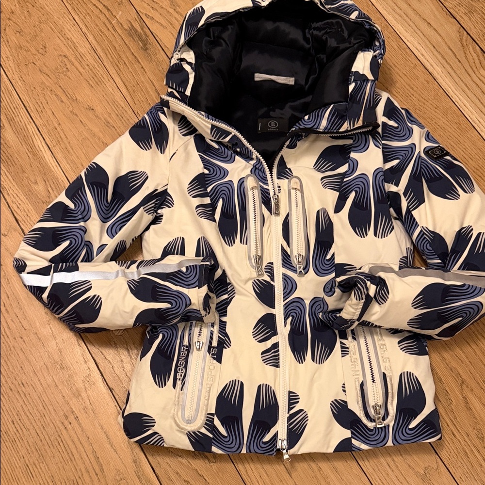 Bogner Navy and cream woman’s ski jkt